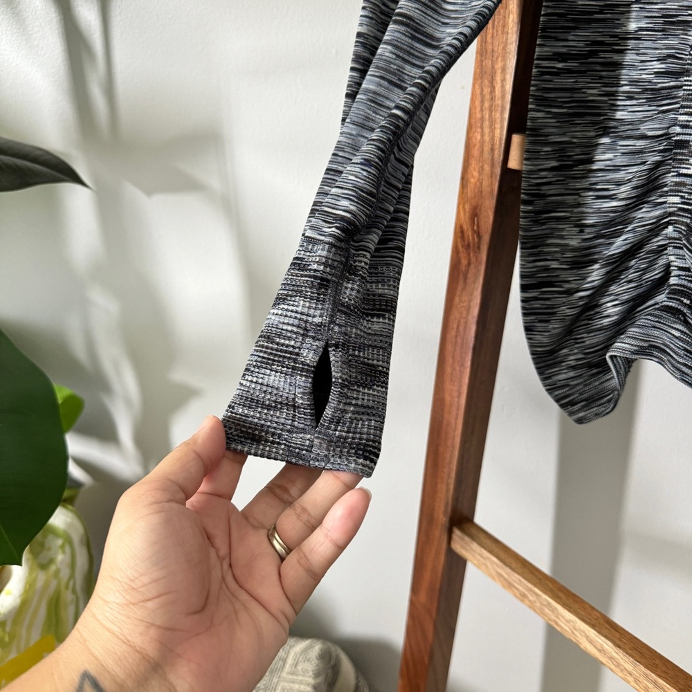 Athleta Fastest Track SMALL Black Space Dye Long Sleeve Athletic Top - Picture 2 of 7